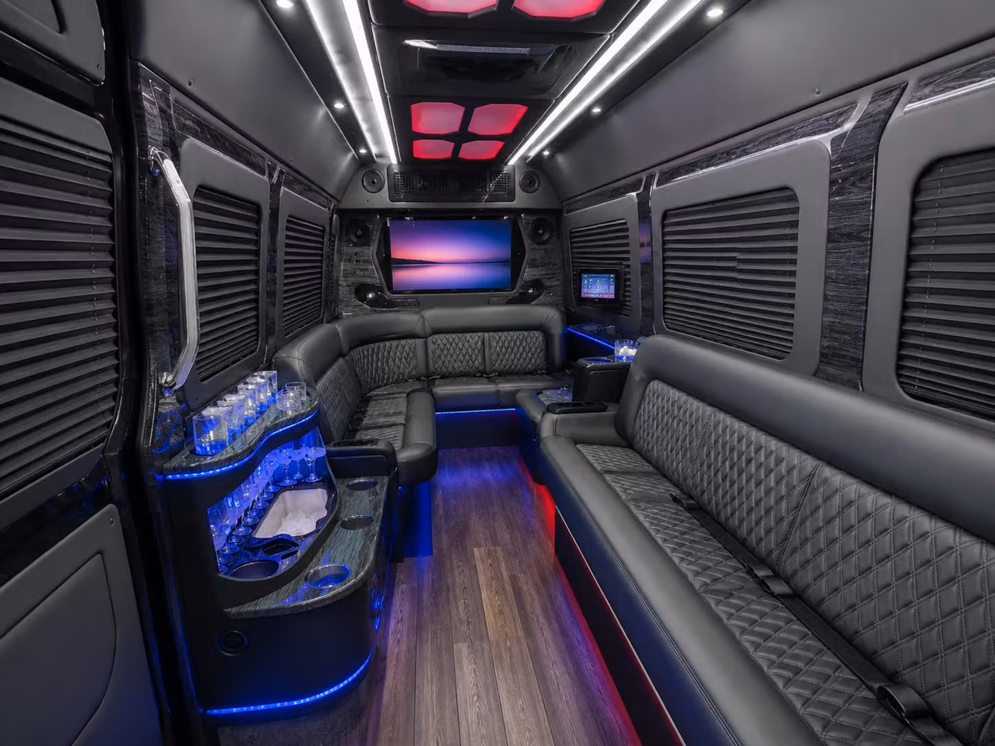 airport shuttle services for tacoma business travelers