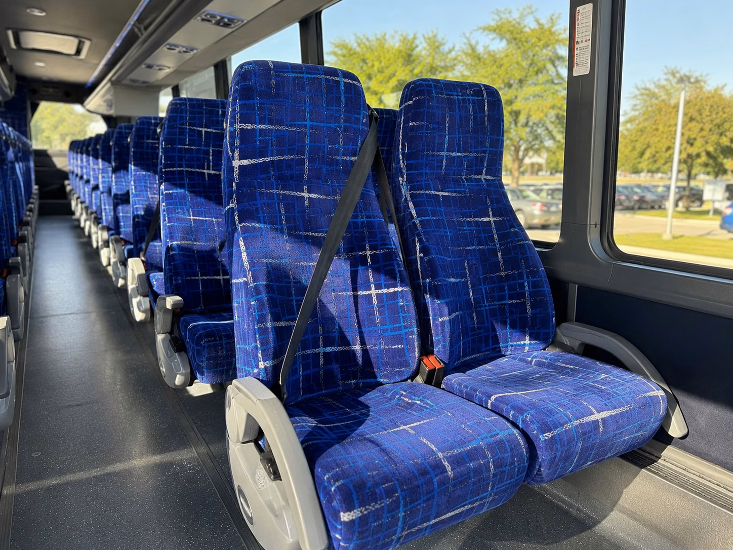 minibus rentals in tacoma keep smaller prom groups comfortable and on schedule