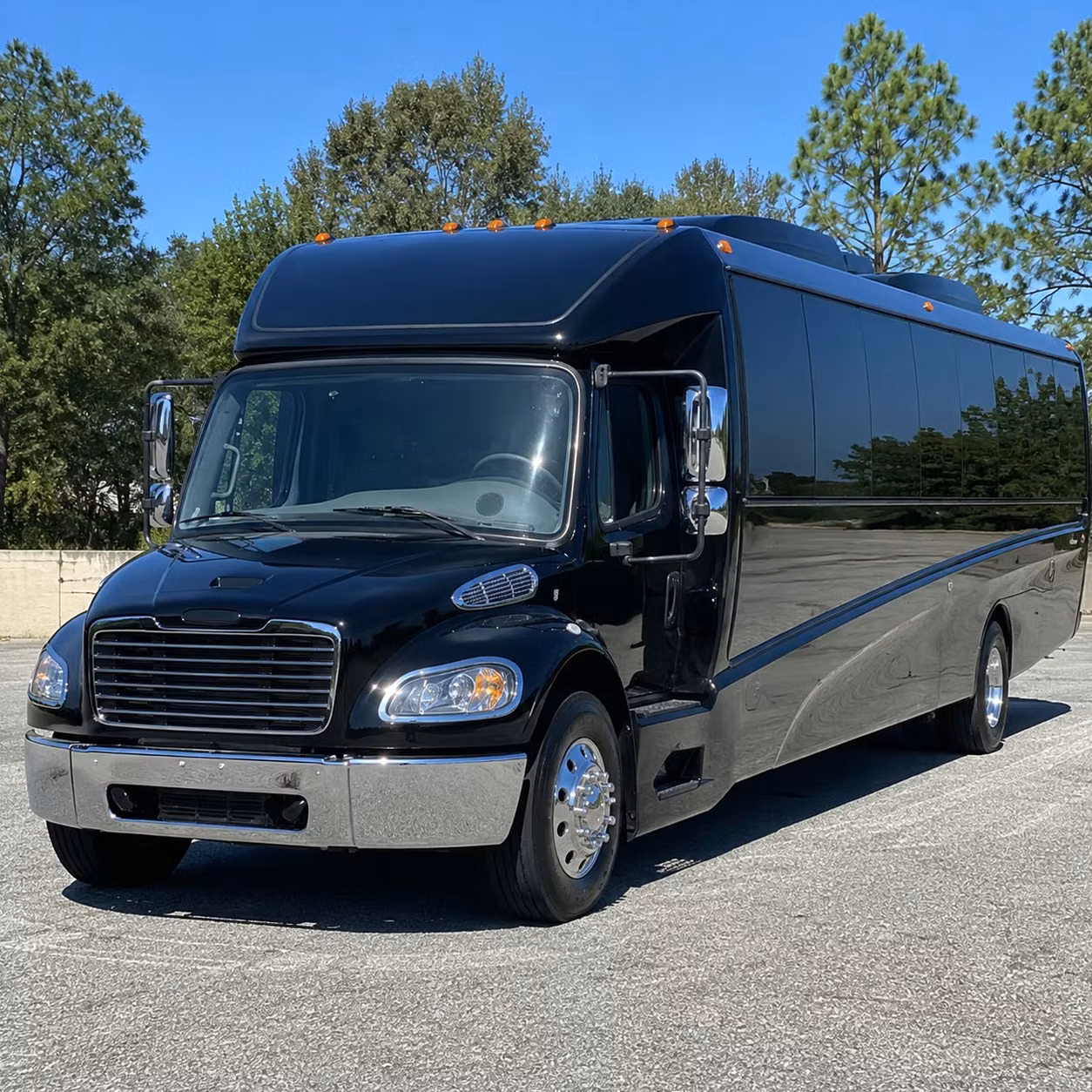 tacoma 30 passenger minibus rental