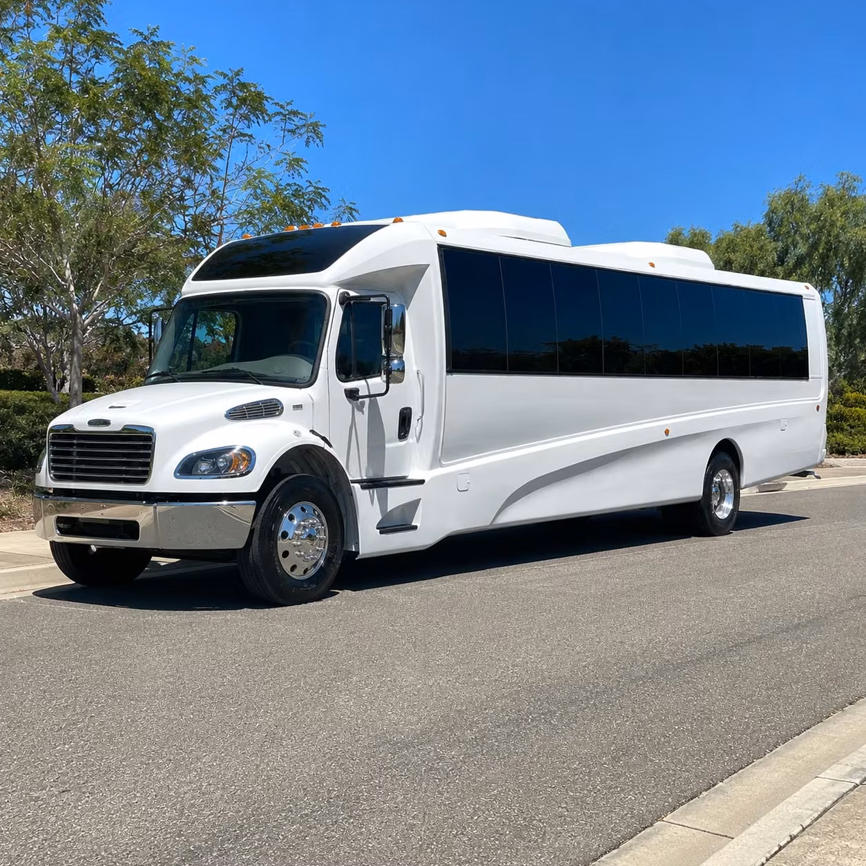 tacoma 35 passenger minibus rental